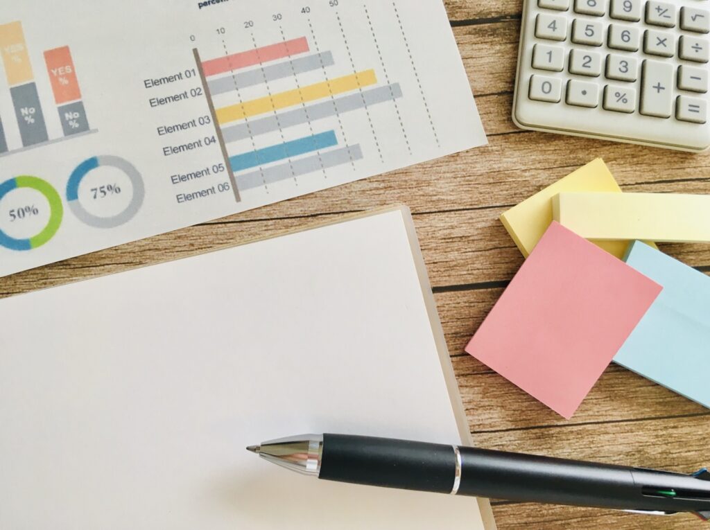 グラフ資料と文房具